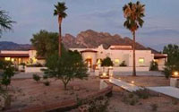 Oro Valley Home With Four Car Garage